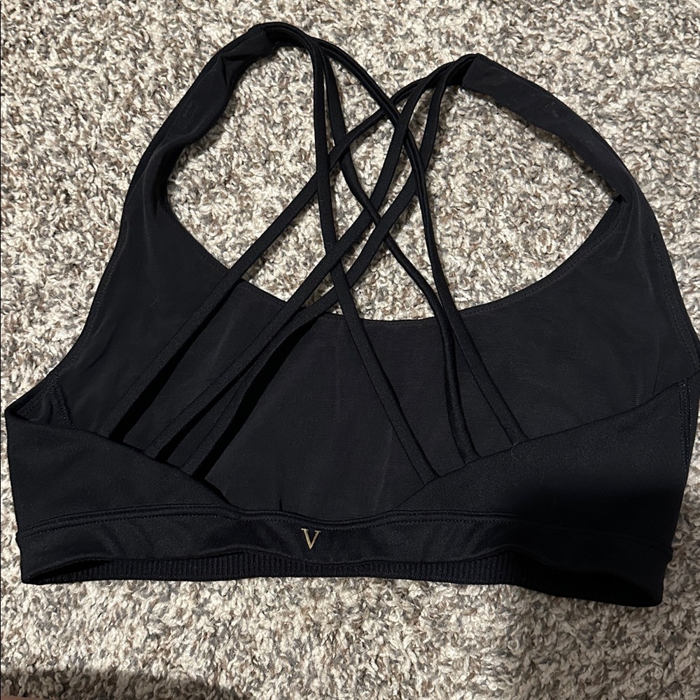 VS unlined strappy sports bra